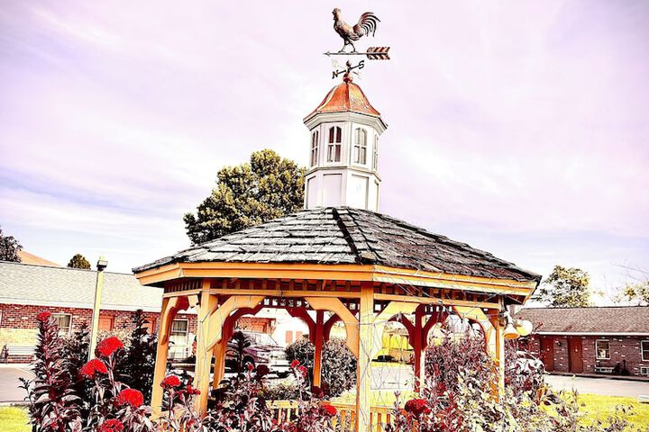 Weathervane Motor Court