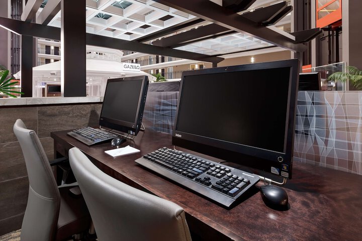 Business Center 43 of 50