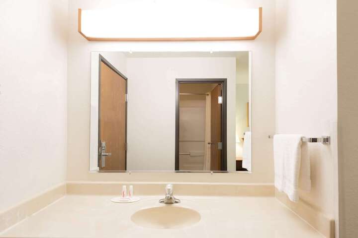 Room 19 of 26