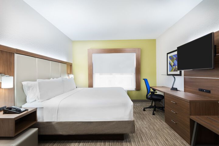 Room 19 of 48
