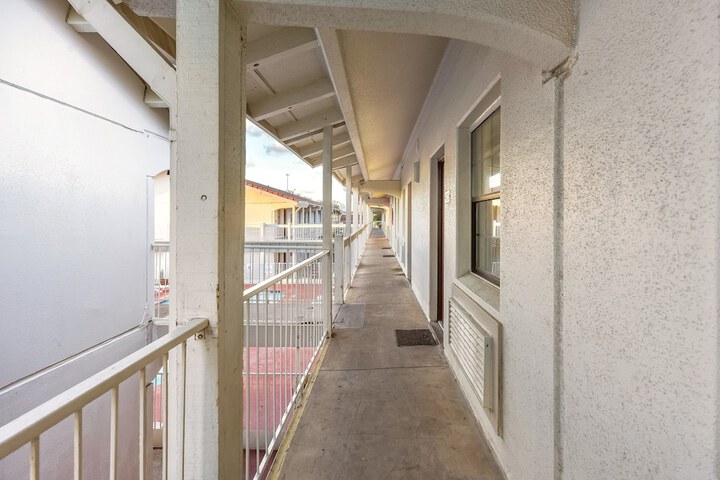 Hotel 4 of 20