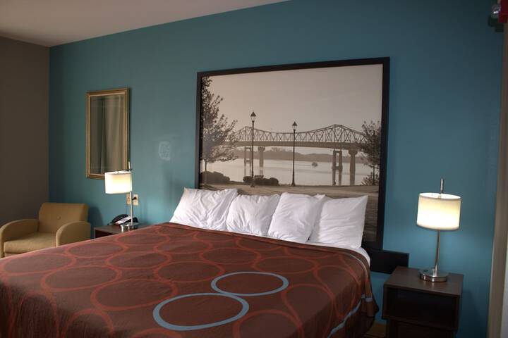 Room 12 of 23