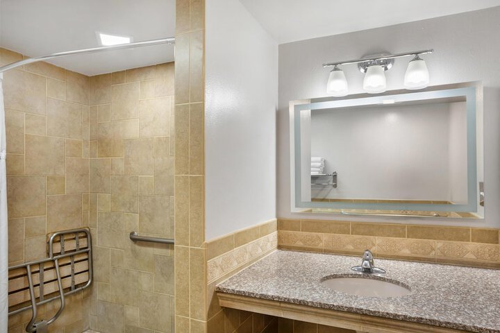 Best Western Plus Yosemite Gateway Inn