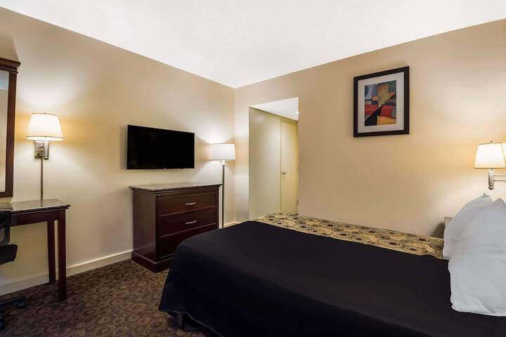 Room 25 of 36