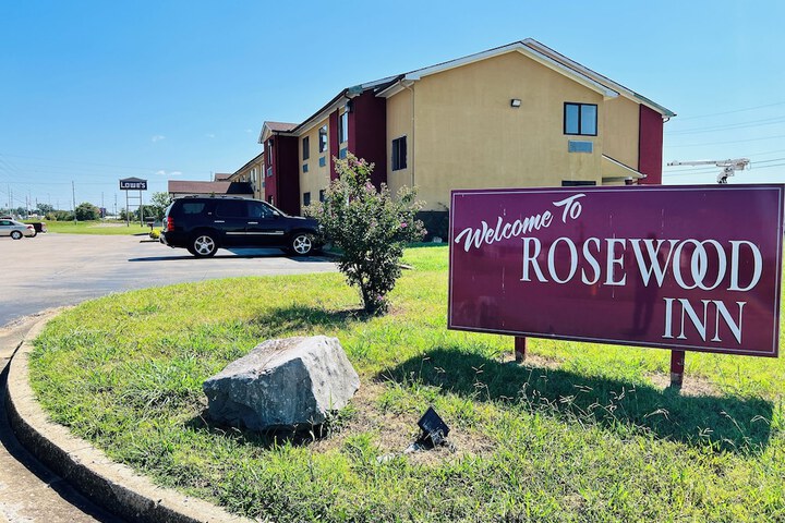 Rosewood Inn by OYO Union City I-69