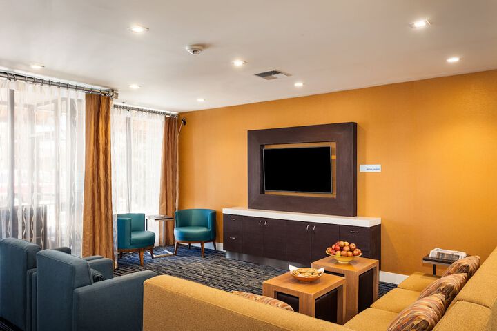 Hotel 4 of 36