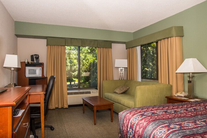 Room 15 of 36