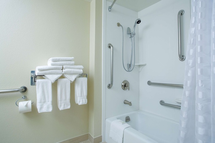 Embassy Suites by Hilton Seattle Tacoma International Airport
