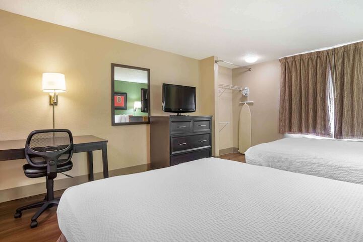 Room 18 of 27