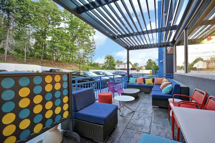Terrace/Patio 34 of 35