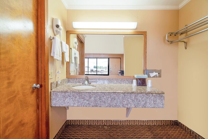 Room 51 of 81