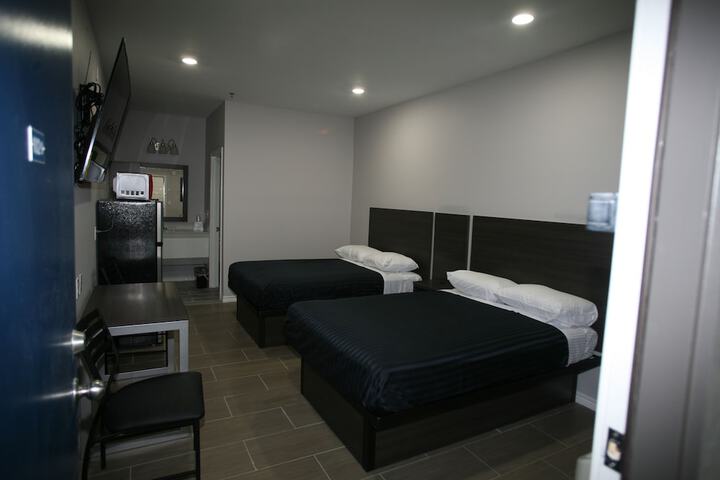 Room 11 of 21