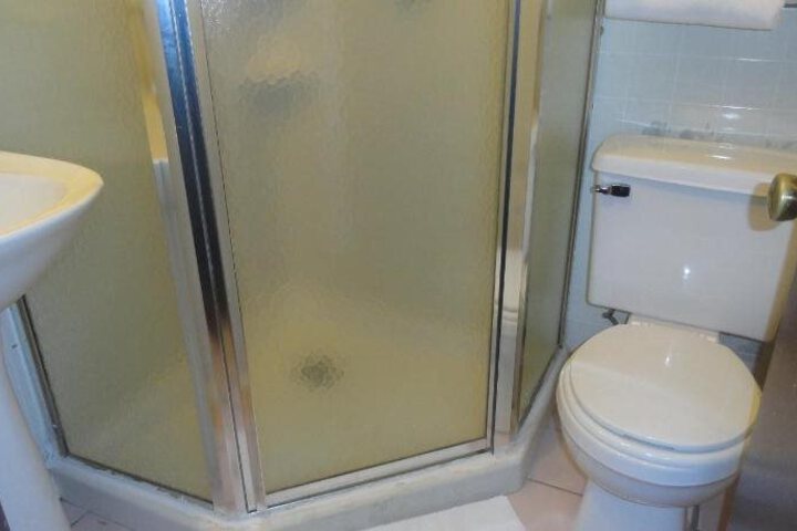 BUDGET INN SOMERSET