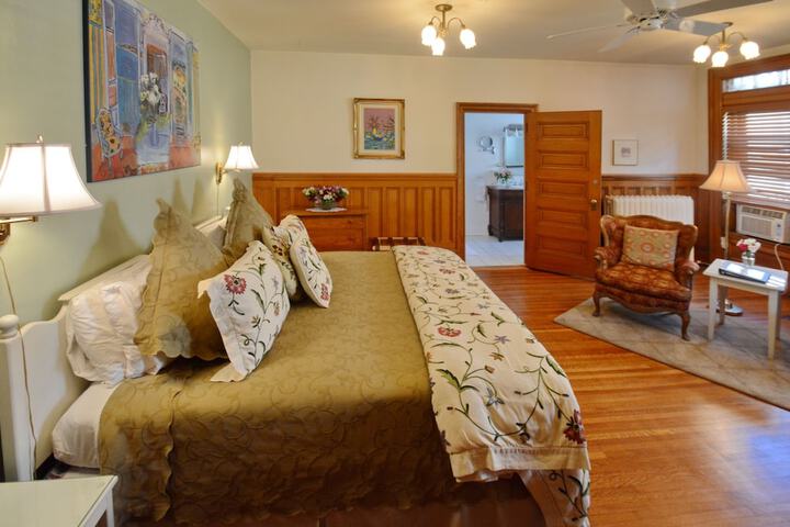 Room 35 of 67