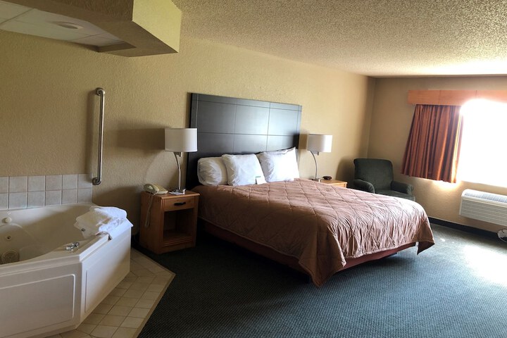 Room 12 of 42