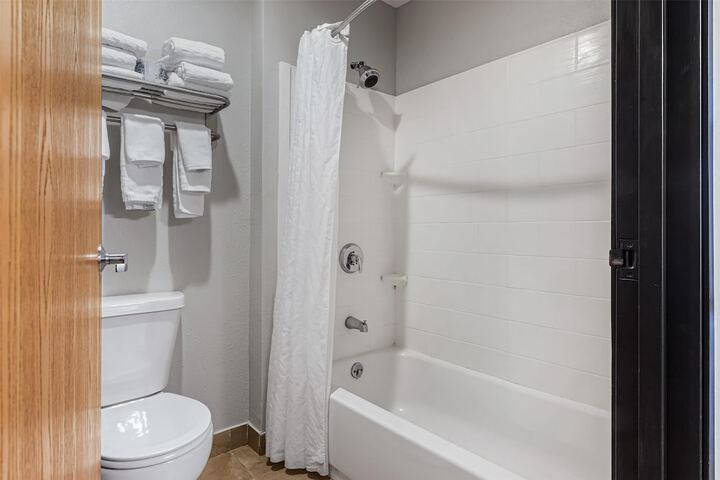 Best Western Ambassador Inn & Suites