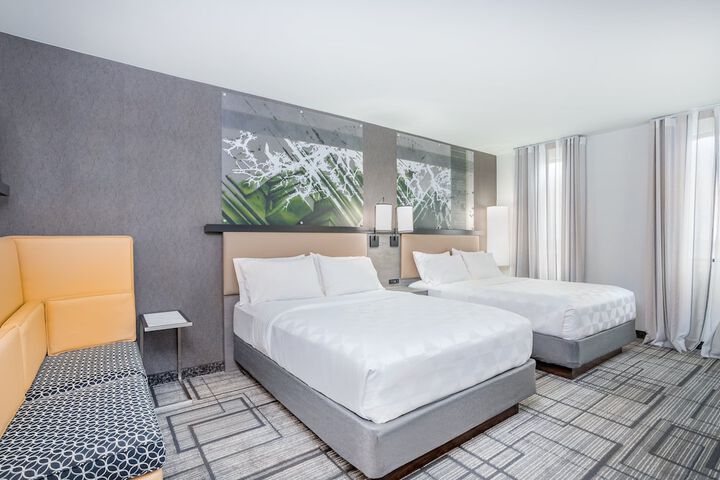 Holiday Inn Lafayette-City Centre by IHG