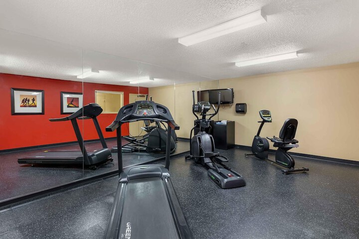 Extended Stay America Suites Cleveland Great Northern Mall