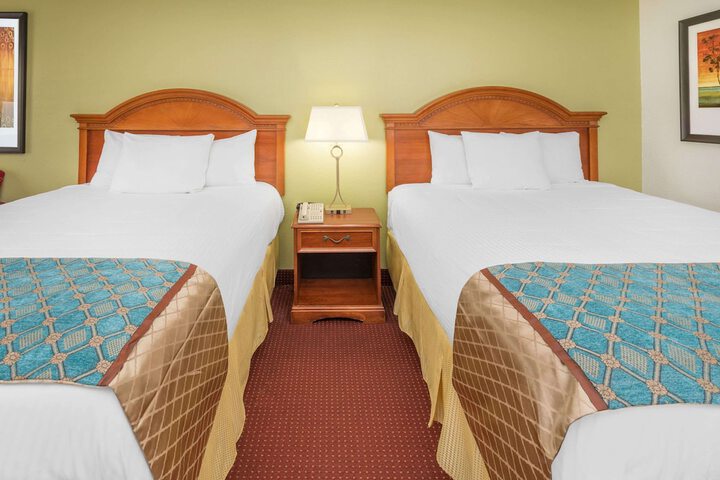 Room 8 of 21