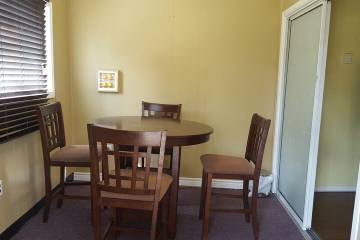 Room 20 of 65