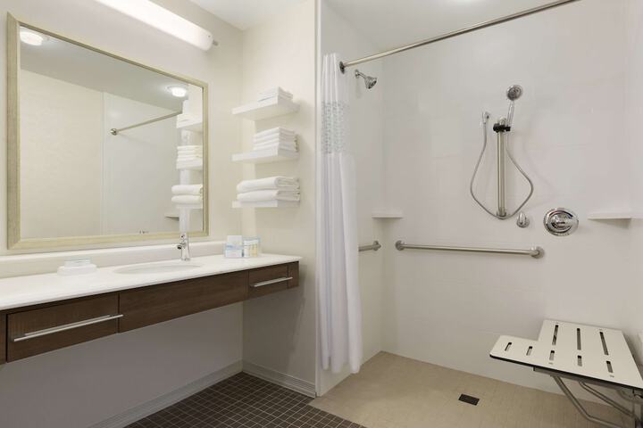 Hampton Inn & Suites Niles / Warren