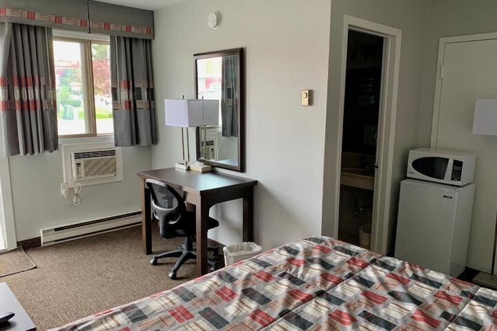 Room 13 of 26