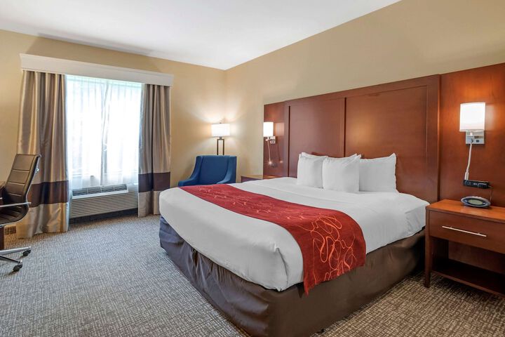 Room 32 of 95