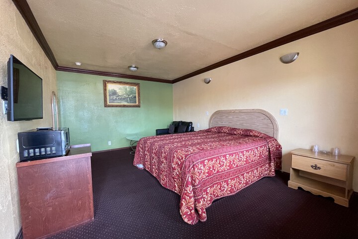 Room 35 of 43