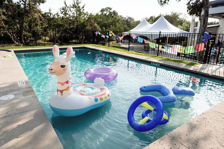 Pool 14 of 70