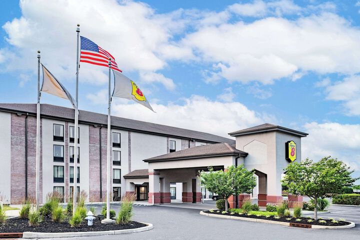 Hotel 3 of 35