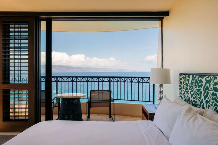Royal Lahaina Resort & Bungalows