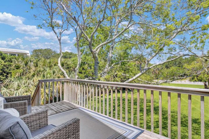 Ion by Avantstay Walk to Beach Dining, Shopping Central Location Deck