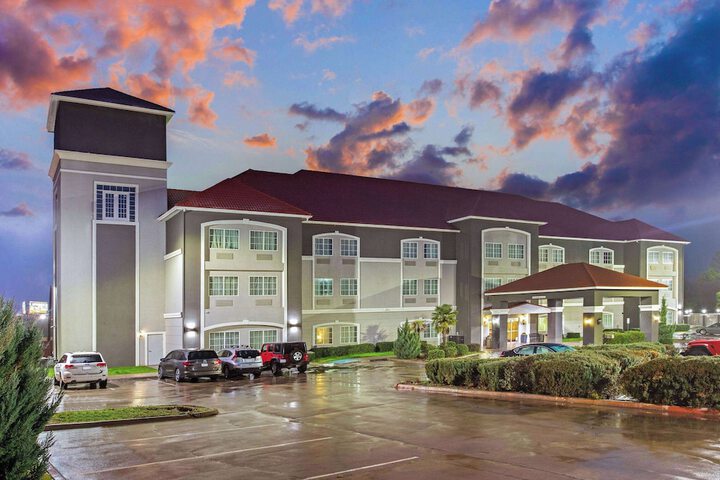 Hotel 3 of 29