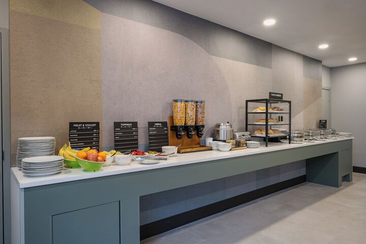 Holiday Inn & Suites Winnipeg Downtown by IHG