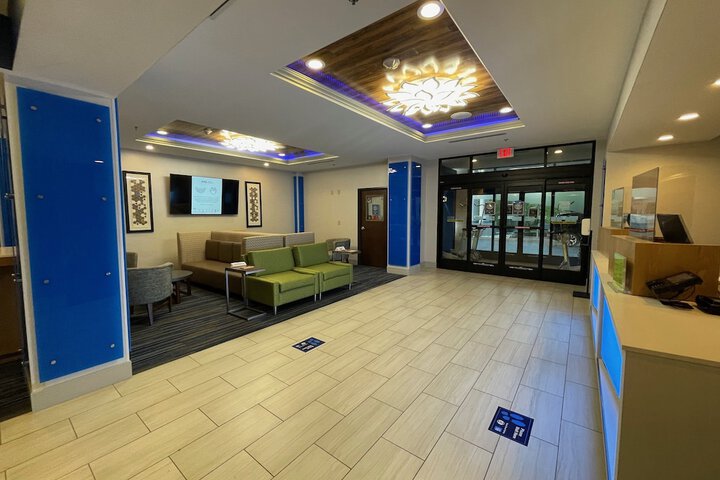 Hotel Interior 11 of 39