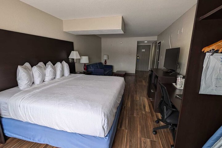 Room 45 of 95