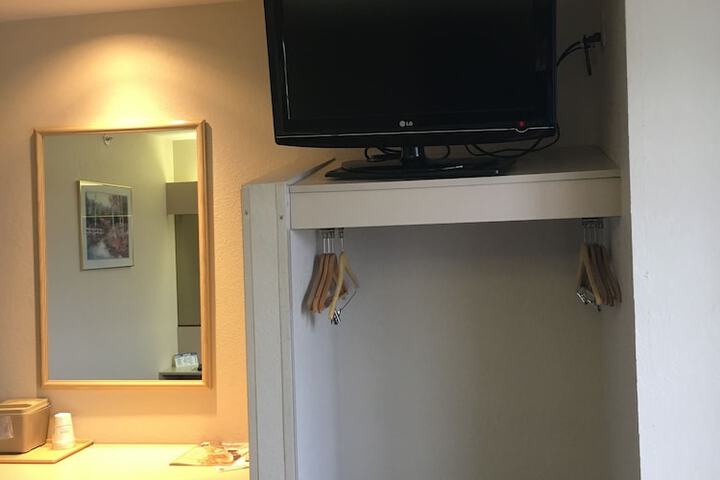 Room 36 of 53