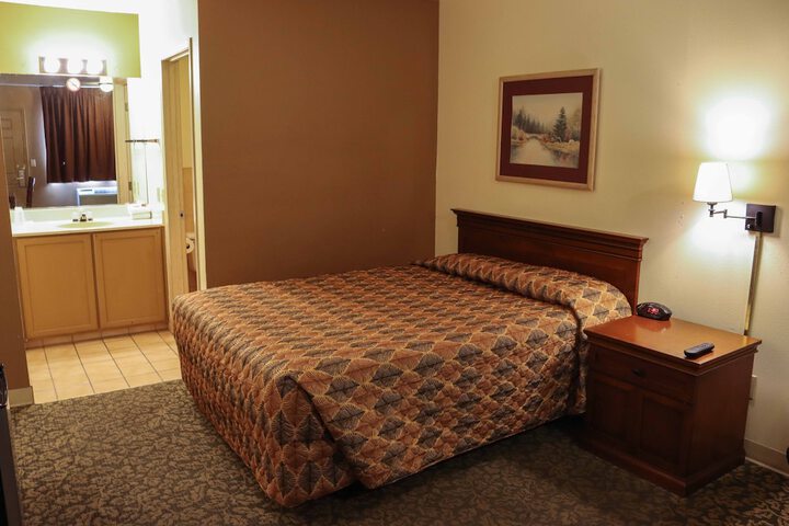 Room 18 of 22
