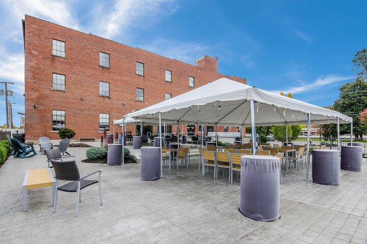 Jackson Park Inn an Ascend Collection Hotel