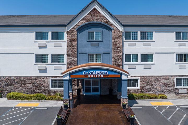Hotel 3 of 55