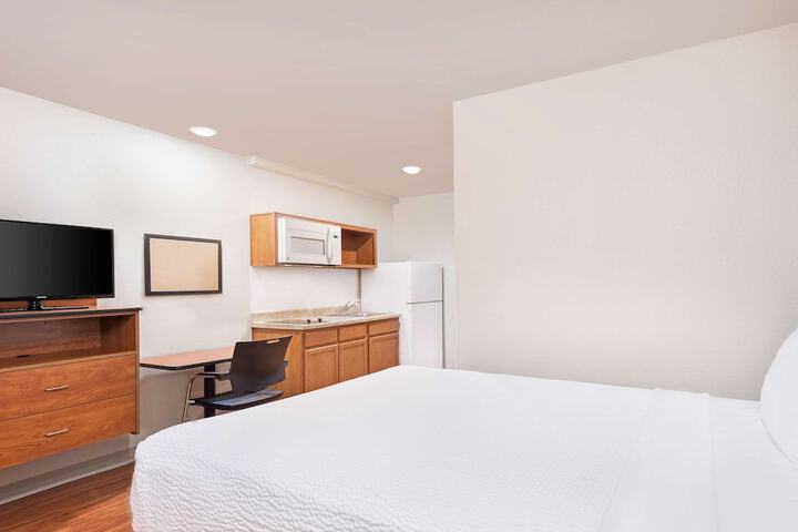 Room 25 of 27