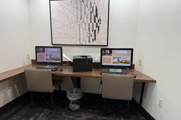 Business Center 35 of 35