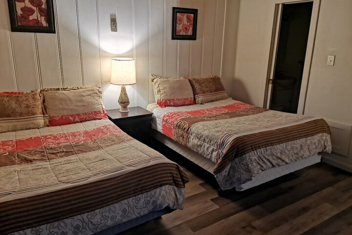 Cedars Motel