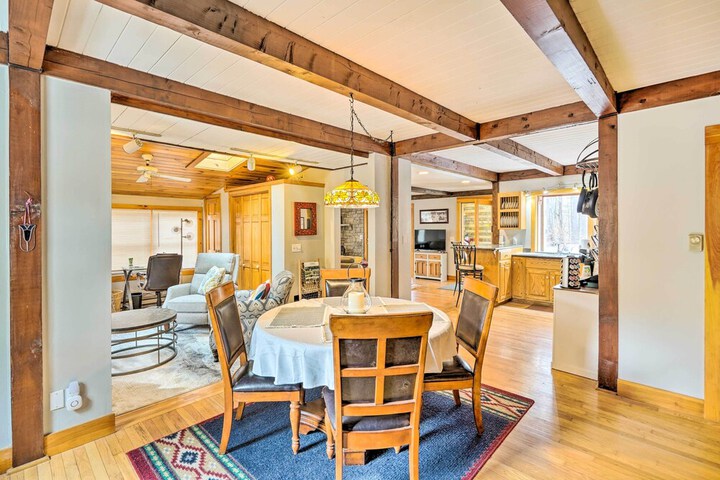 Berkshires Getaway 1 Mi Skiing & Hiking!