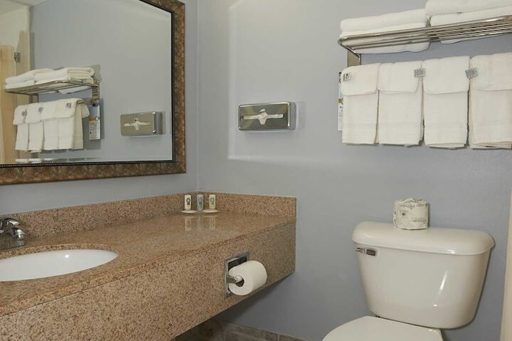 Quality Inn Bourne - Cape Cod