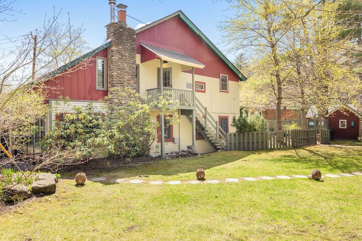 Phoenicia Lodge
