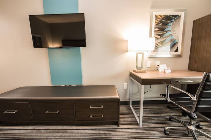 Room 43 of 98