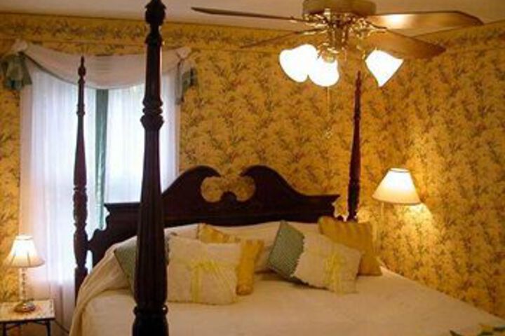 Fuquay Mineral Spring Inn & Garden