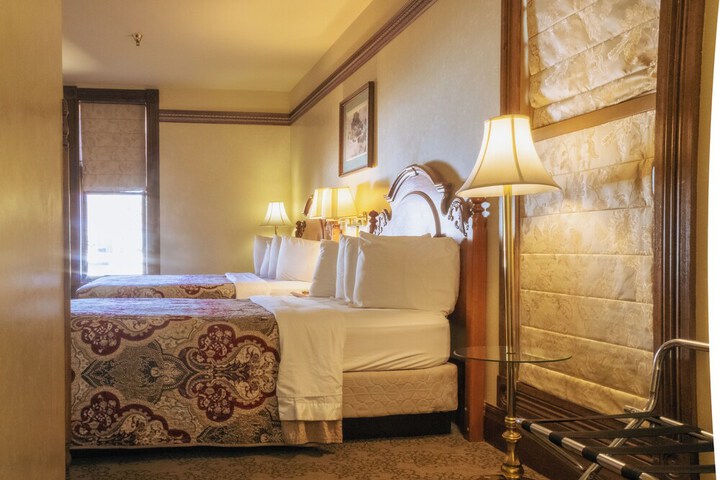The Historic Bullock Hotel