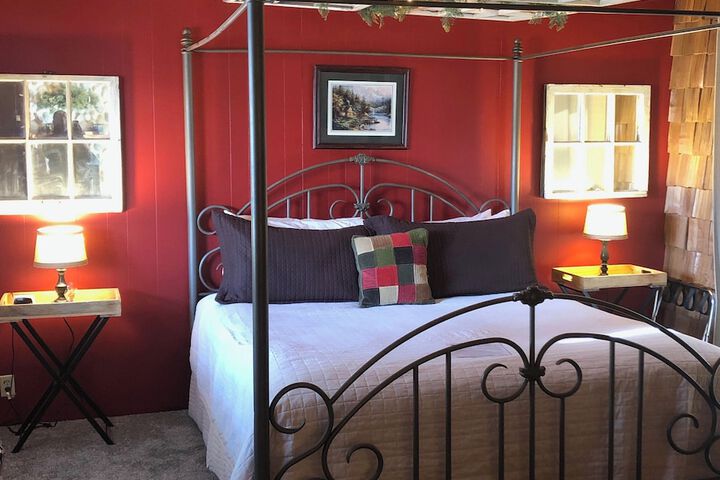Room 47 of 76
